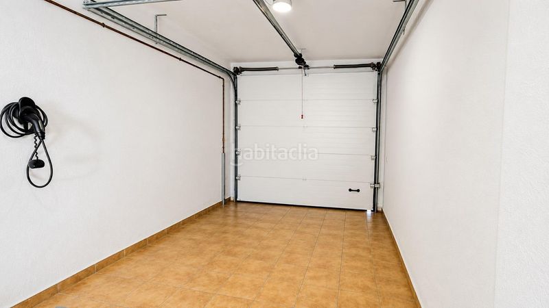 Foto 5995f053-f094-49e6-93e9-ad31f5bff391. Casa adossada amb calefacció aparcament a Sils