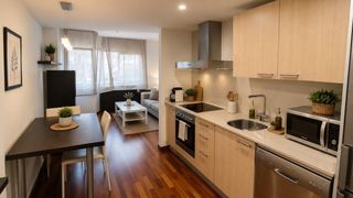 Pis a Eixample Sud-Migdia. Piso luminoso en la avenida pericot con plaza de aparcamiento