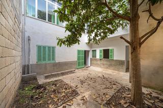Reihenhaus in Ciutat d´Alcúdia. Casa a reformar en alcudia con licencia de obra