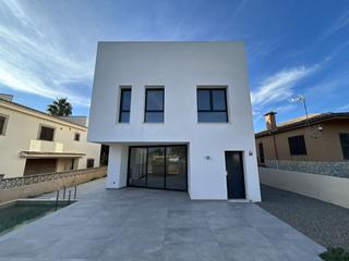 Casa a Son Serra de Marina. Villa de 205 m2 en son serra de marina con piscina