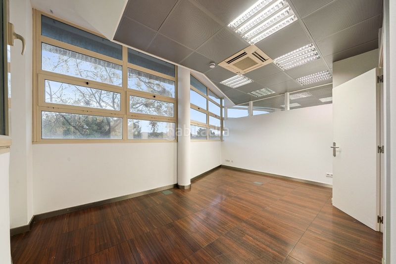 Foto ed01dbba-3a82-464b-a7b7-ac6f5ae9a0a7. Lloguer local comercial a Son Armadams Palma de Mallorca