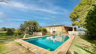 Masia a Zona Periurbana. Finca de 276 m2 en inca con piscina y vistas a la tramuntana