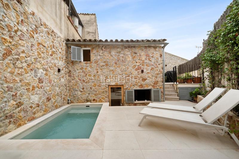 Foto 3bb8d9f0-d4fc-496a-9e9a-cf54c89ee166. Casa adossada amb calefacció aparcament piscina a Pollença