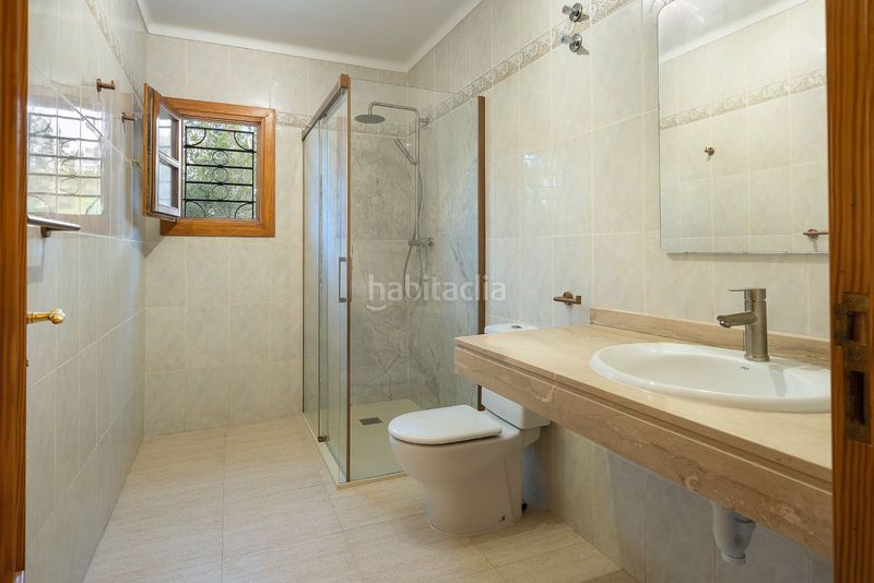 Foto c0d01099-9c9f-4017-b37e-3847e536f97c. Casa amb calefacció aparcament piscina a Costa de la Calma Calvià