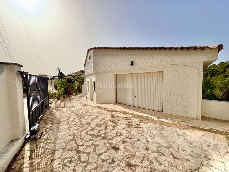 Foto f77e077d-add2-4ebb-a456-58b94e68894d. Casa amb calefacció aparcament piscina a Costa de la Calma Calvià