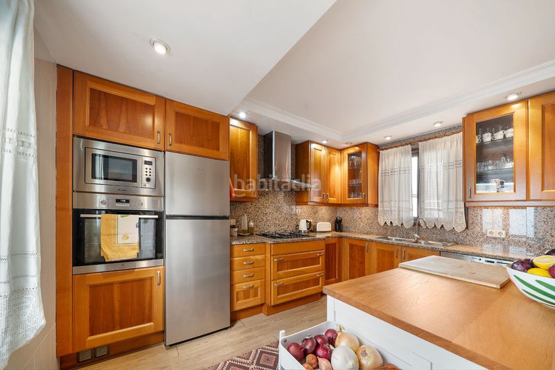 Foto 6f4d711a-fd4d-4ddd-badb-dd0372f583fa. Casa adossada amb calefacció aparcament piscina a Pollença