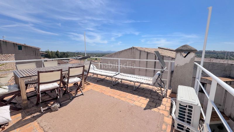 Foto 5e1f0a5f-d803-43a3-b181-3a1617b402f3. Casa adossada amb calefacció a Selva