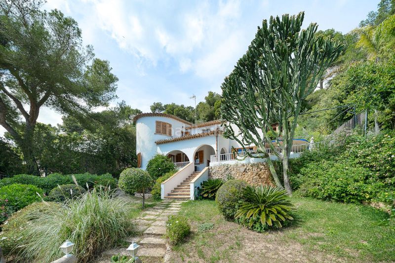 Foto 115604ce-af2a-4123-8df6-38b7531ab3a9. Casa amb calefacció aparcament piscina a Costa d´en Blanes Calvià