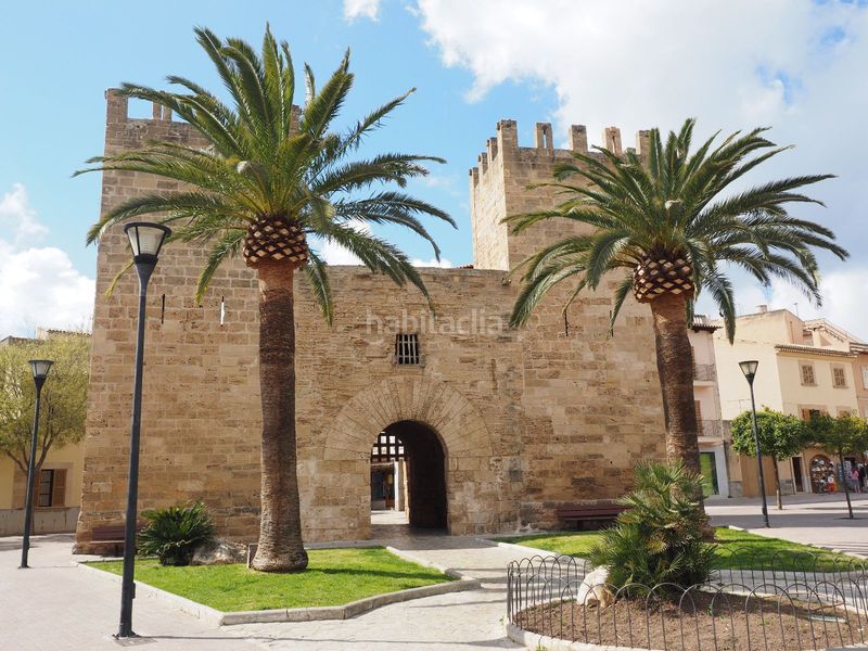 Foto 6d37f635-ad99-4823-ba0c-a91bd7b16e8c. Casa amb calefacció aparcament piscina a port d´Alcúdia-platja dálcúdia Alcúdia