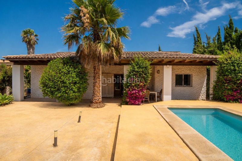 Foto f9c952c0-5eb2-405b-9f32-cfb5eea81997. Casa amb calefacció aparcament piscina a port d´Alcúdia-platja dálcúdia Alcúdia