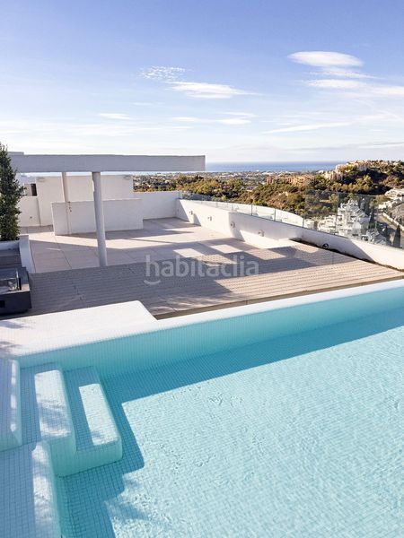 Foto d41fdab5-ae9e-468e-b087-309049f88614. Àtic amb calefacció aparcament piscina a La Quinta Benahavís