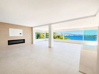 Rent Duplex in Cala Vinyes. Ático dúplex de 178 m2 en 1ª línea de cala vinyes, con piscina y
