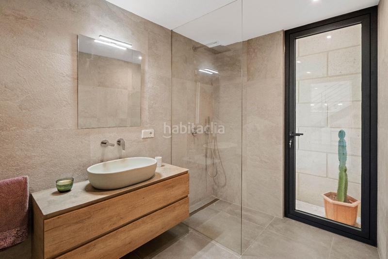 Foto 81825d05-d681-4c61-88b7-ab59d1c465c8. Casa adossada amb calefacció aparcament piscina a Campanet