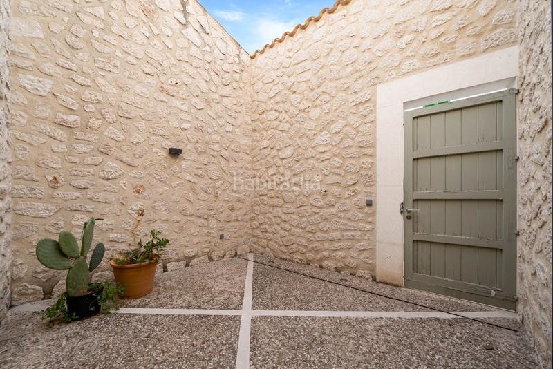 Foto f1a3dfa3-d3f3-4338-99d1-6aa60e91e188. Casa adossada amb calefacció aparcament piscina a Campanet