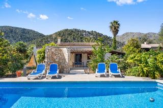 Country house in Pollença Poble. Finca de 153 m2 con piscina y licencia de alquiler vacacional en