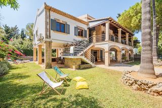 Casa a Bacarés-Manresa-Bonaire. Villa de 431 m2 en bonaire, alcudia, con licencia etv y piscina