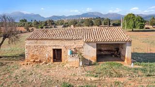 Masia a Bger. Finca edificable de 24.823 m2 en bger con agua y luz
