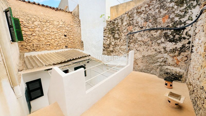 Foto a1fbdb04-6dc1-44fa-ba5b-7ac4a3351278. Casa adossada a Pollença poble Pollença