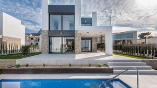 House in Colònia de Sant Pere. Villa de obra nueva en colonia sant pere con 256 m2 y piscina
