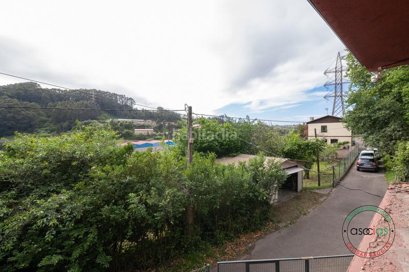 Foto 2891e147-cede-498a-a0b6-8d2189d9cb86. Casa in senda de la falconera 204 in Veriña Gijón