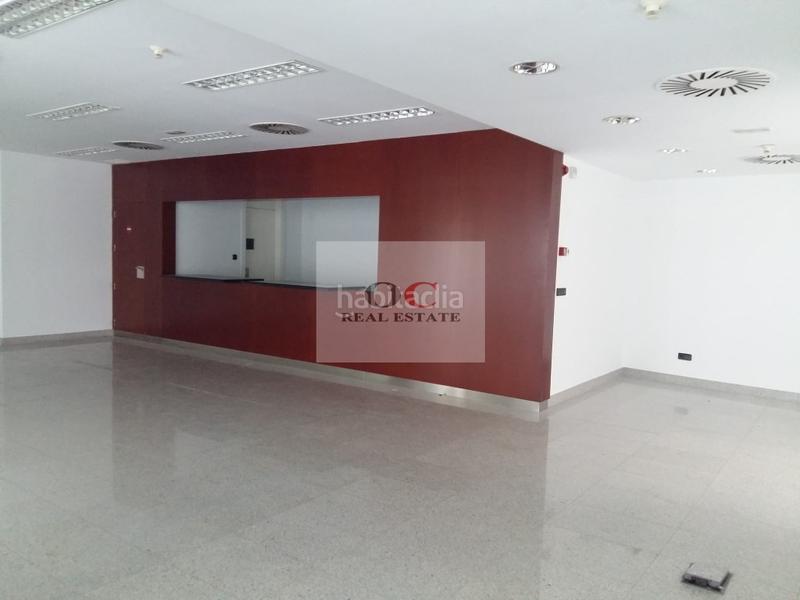 Foto c19cf411-d220-4e3b-8c1d-6c7b6ee4cf72. Location local commercial dans El Carmen Murcia