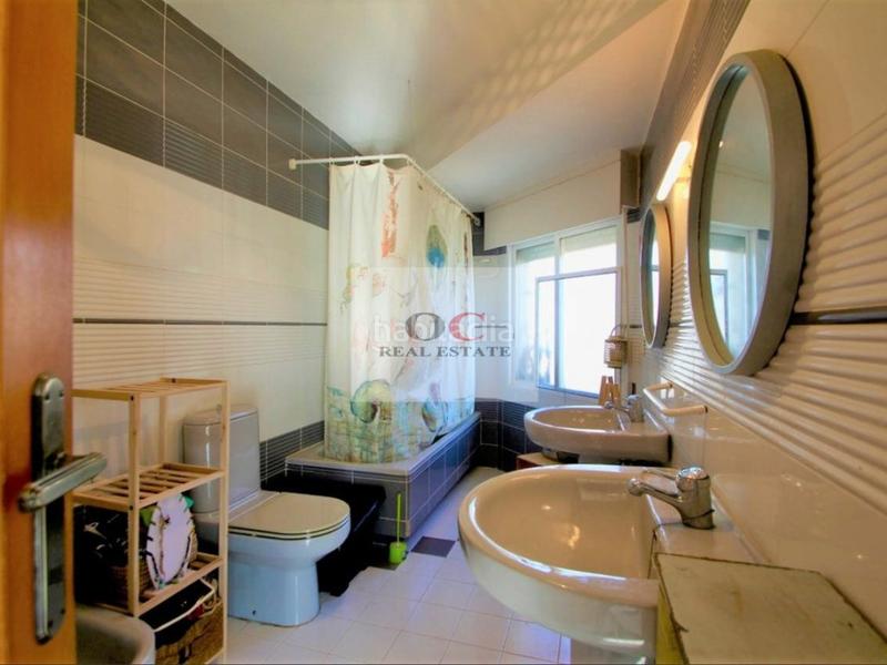 Foto 658040b6-cfa0-4708-b32c-fd6ba972c1b5. Xalet amb aparcament a Campoamor Orihuela