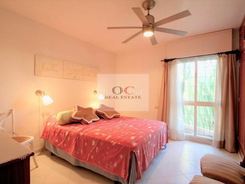 Foto 96c5ece7-8a09-4fb2-8a8b-0776e67e60b3. Xalet amb aparcament a Campoamor Orihuela