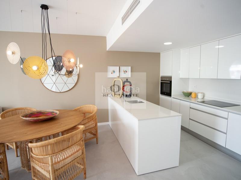 Foto 94d2ab13-75be-4f7f-889b-2f13193c6a9c. Etagenwohnung mit parking in balcón de Finestrat-terra marina Finestrat