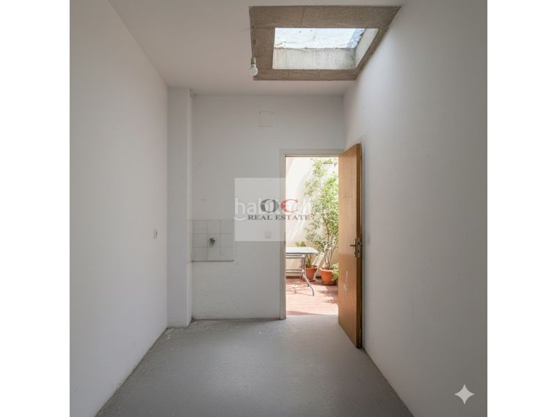 Foto 40a385d4-10df-4db3-8eed-cbc0b486b465. Local comercial a Vistalegre Murcia