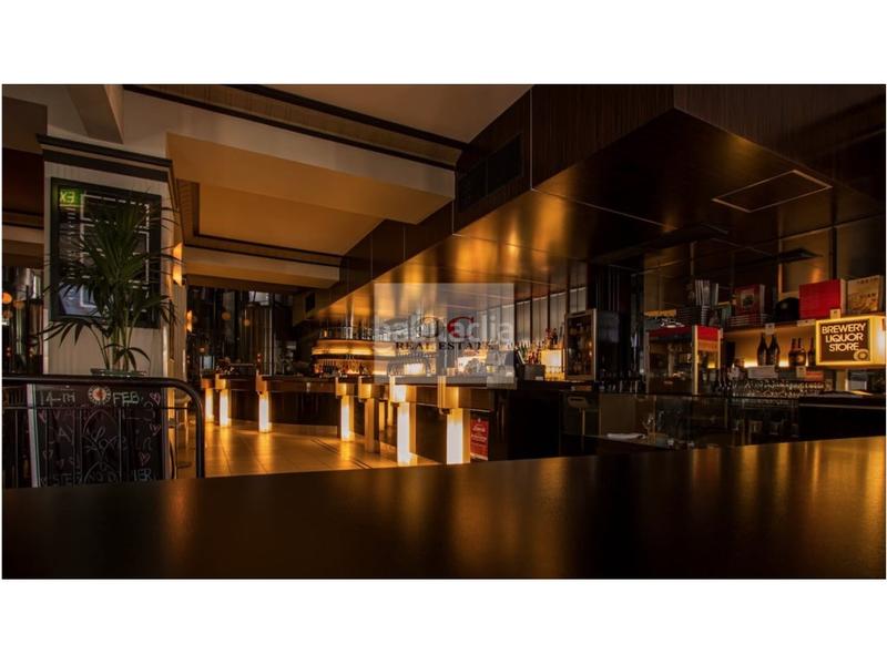 Foto dbb5b1db-b21b-4d35-a0f8-24c5fff0b335. Location local commercial dans Alberca Murcia