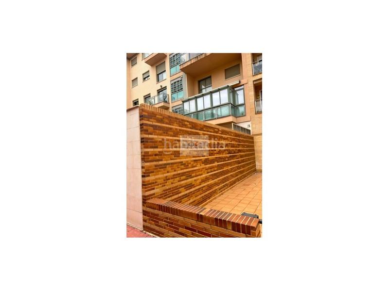 Foto 83a080d8-f7bf-46b1-b900-c9772369e476. Rent business premise in Juan Carlos I Murcia