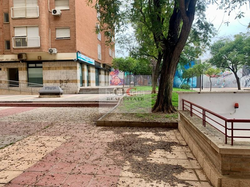 Foto 01107659-bd30-4b6c-9d12-79c36d0b1377. Local comercial a San Antón Murcia