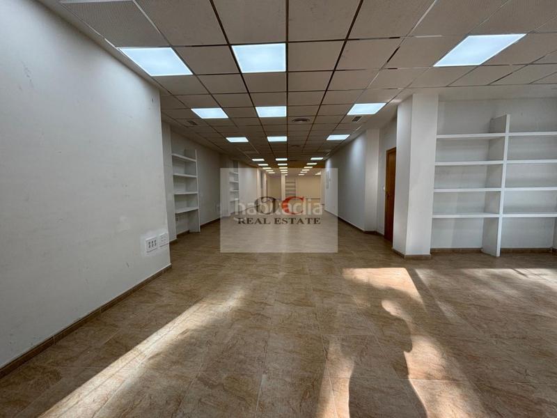 Foto f2f9348e-d74b-42ce-b5e0-2f81b5bcc9ad. Location local commercial dans La Flota Murcia