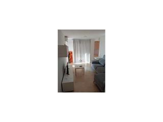 Pis  N/a. Apartamento en san nicolás.