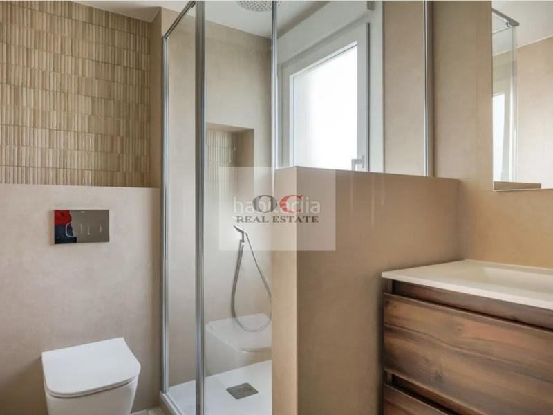 Foto bf84f9f9-ae1c-40b2-83f1-3923231343a9. Penthouse with parking in Juan Carlos I Murcia