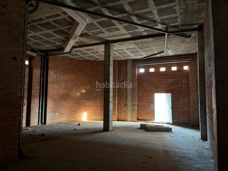 Foto 513cb153-8806-48d3-996d-1accef8a61b5. Affitto locale commerciale in carrer de l'esperanto 27 in Manlleu