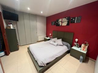 Casa adossada  Carrer salvador juncadella. Casa de segona mà en estat impecable