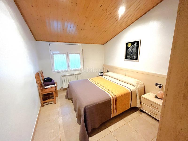 Foto 7ee94f24-e929-4cb8-b6f5-cdc3fff16105. Casa a schiera con camino riscaldamento parcheggio in Manlleu