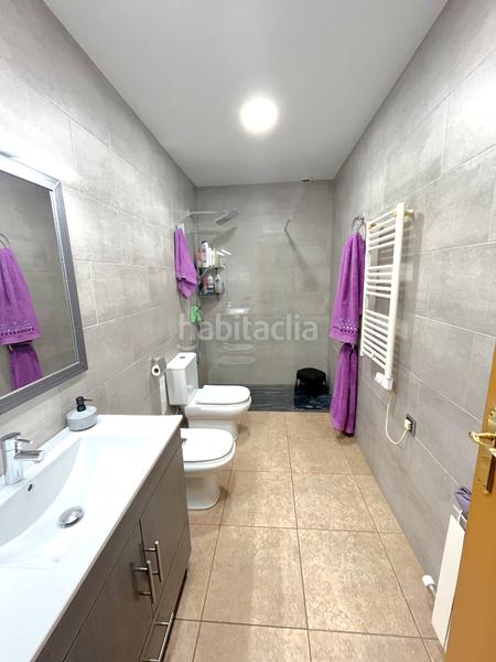 Foto 8af0bfbf-9dc2-463b-8358-57a9d56df5e2. Casa a schiera con camino riscaldamento parcheggio in Manlleu