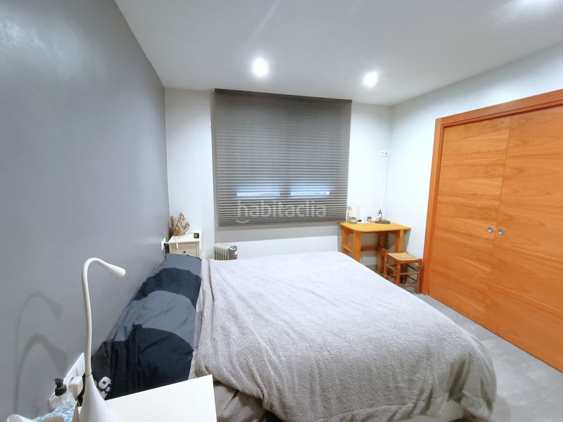 Foto fe66b4f1-fdbd-4cbb-880f-e2abe1bc79ef. Planta baixa amb xemeneia calefacció a Torelló