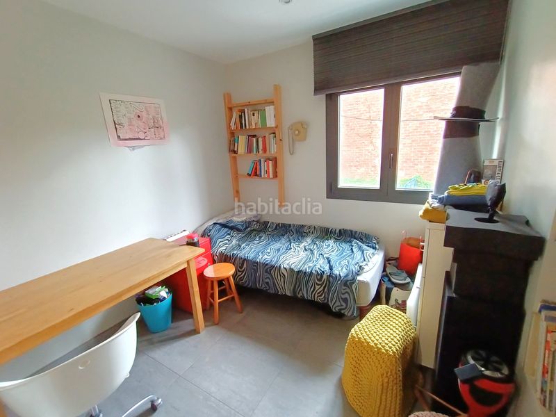 Foto ff3a2b9e-6382-416d-ab0c-c4e6f95fa76d. Planta baixa amb xemeneia calefacció a Torelló