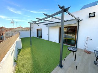 Casa adossada  Carrer del comte. Casa molt especial amb ascensor al bonic barri de dalt vila.