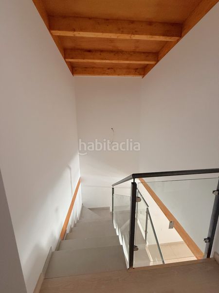 Foto 025640aa-50e8-48b5-8471-287aa975f3ef. Casa adossada amb calefacció aparcament a Manlleu