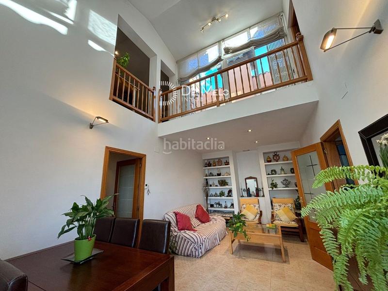 Foto 253894e5-dd26-4c13-ab9a-0ab0a77dfcf2. Casa amb calefacció aparcament a Centre Sant Boi de Llobregat