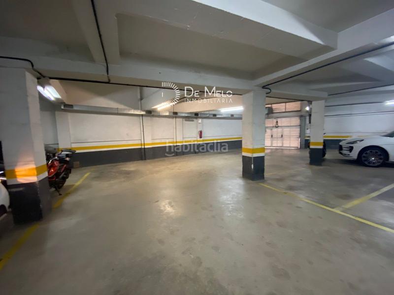 Foto 54dd00fb-fbd8-42b4-91da-7a97e7cfb2f5. Casa amb calefacció aparcament a Centre Sant Boi de Llobregat