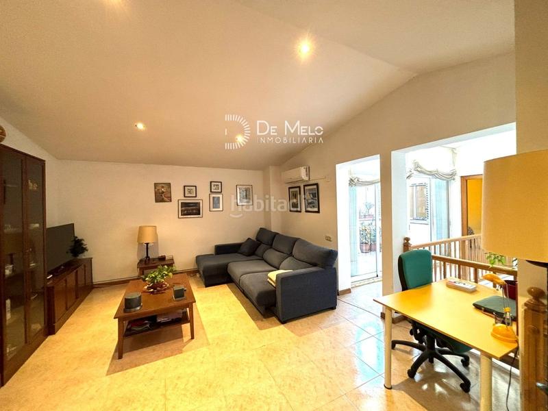 Foto 865a015d-3384-4f77-8d9a-b8f2847d1c80. Casa amb calefacció aparcament a Centre Sant Boi de Llobregat