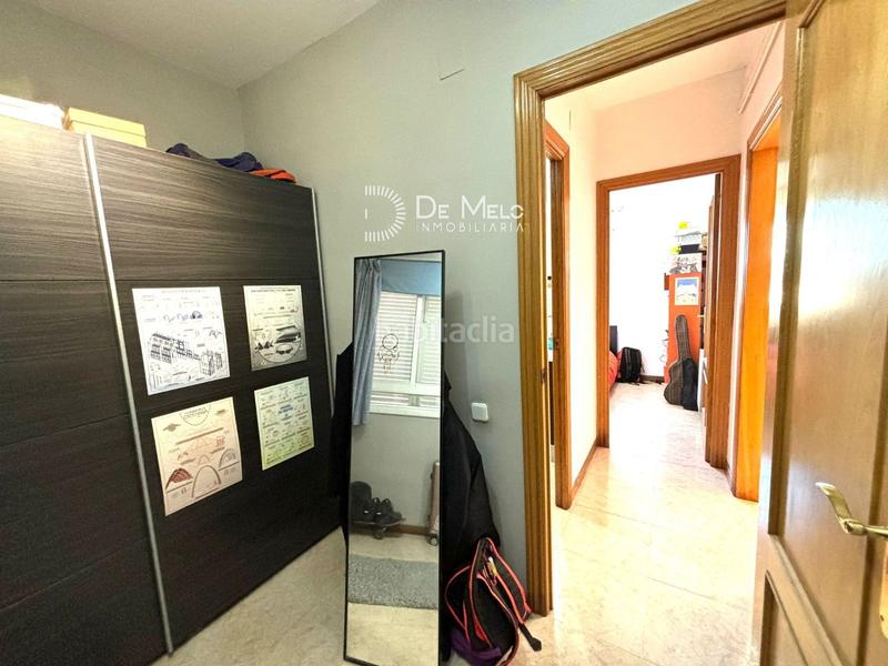 Foto 8f0e1a93-4cdf-47f8-81eb-9ce60828a770. Casa amb calefacció aparcament a Centre Sant Boi de Llobregat