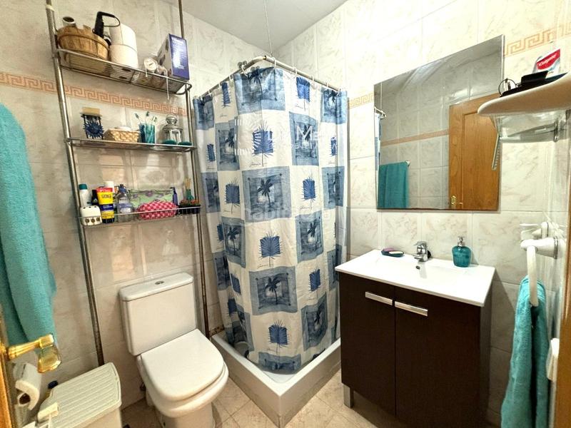 Foto db535d38-a776-4a10-8c0a-42793e4d51d6. Casa amb calefacció aparcament a Centre Sant Boi de Llobregat