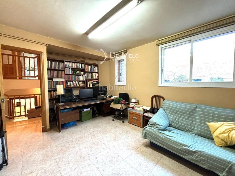 Foto ef04e630-3d20-48a0-8967-1d188b093ce1. Casa amb calefacció aparcament a Centre Sant Boi de Llobregat