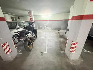 Location Parking voiture à Rocafort 239. Plaza de moto alquiler compartida en eixample